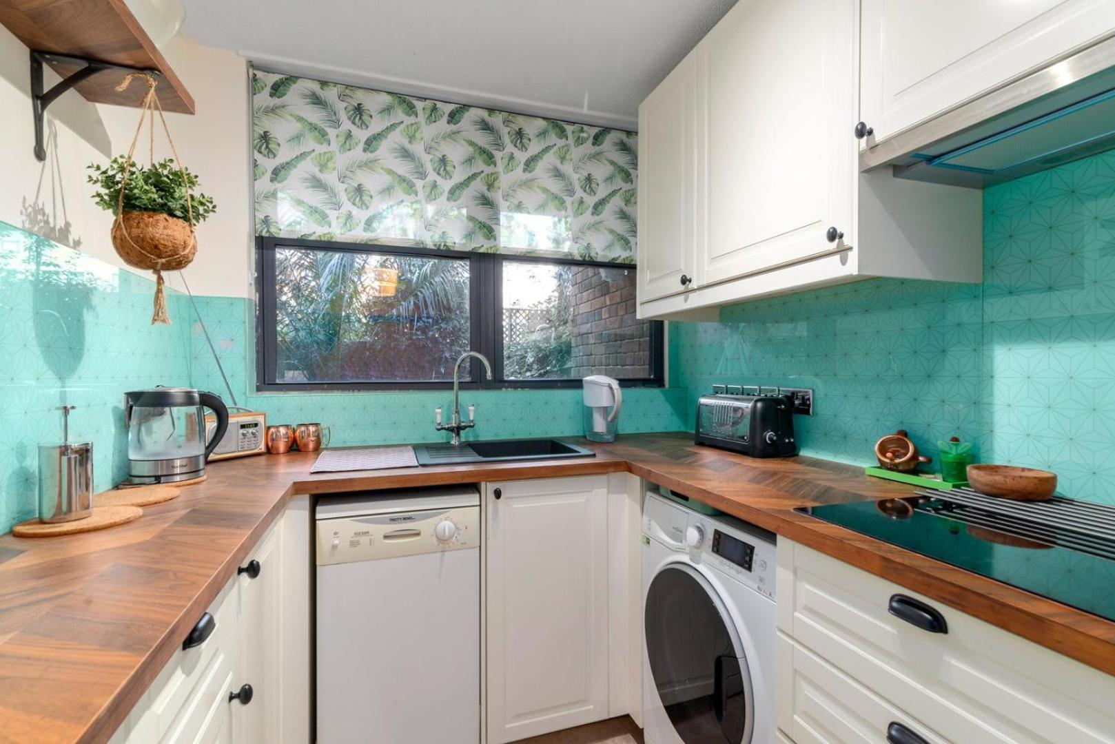 Guestready - Beautiful 2Br Townhouse W Garden Villa Лондон Екстериор снимка