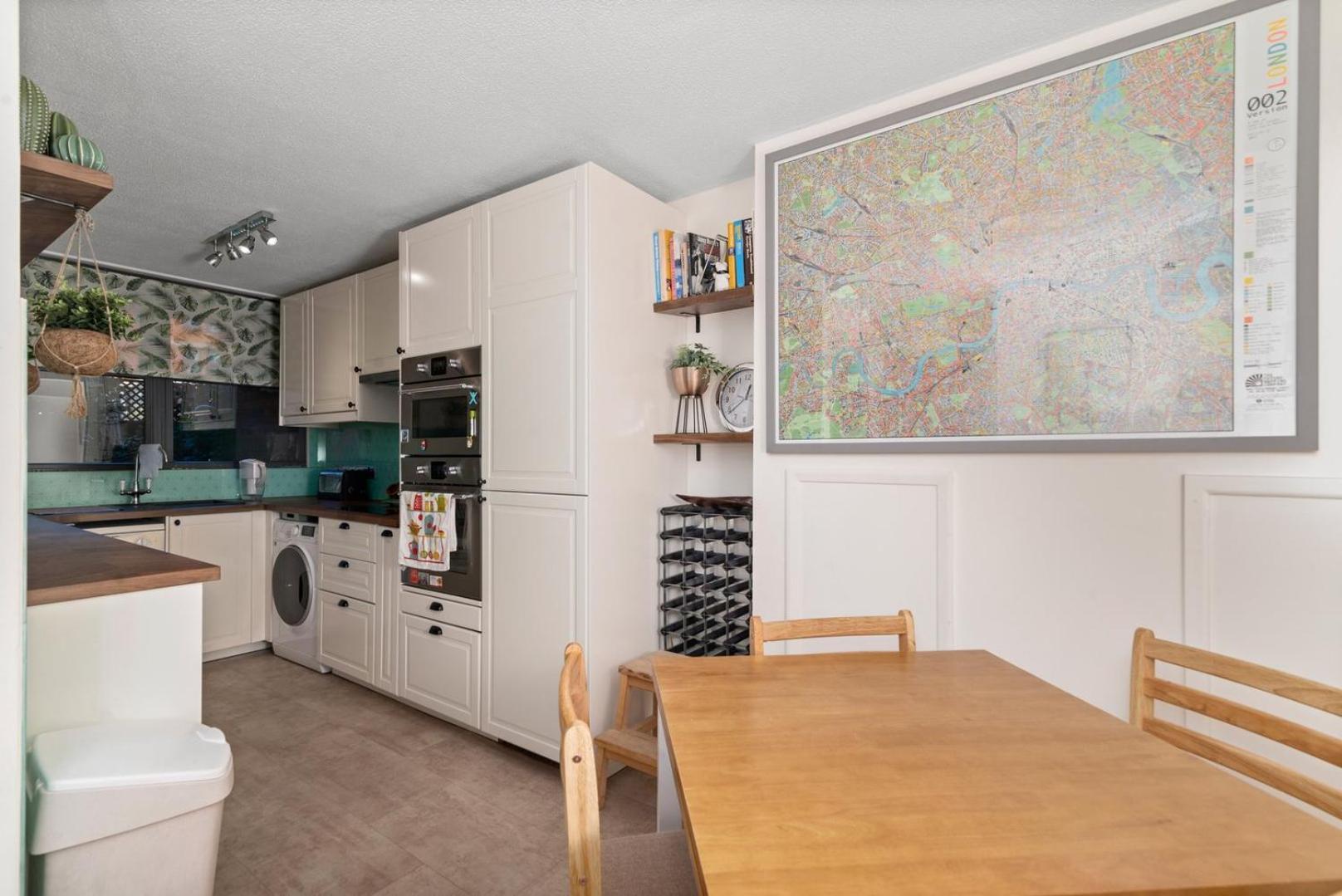 Guestready - Beautiful 2Br Townhouse W Garden Villa Лондон Екстериор снимка